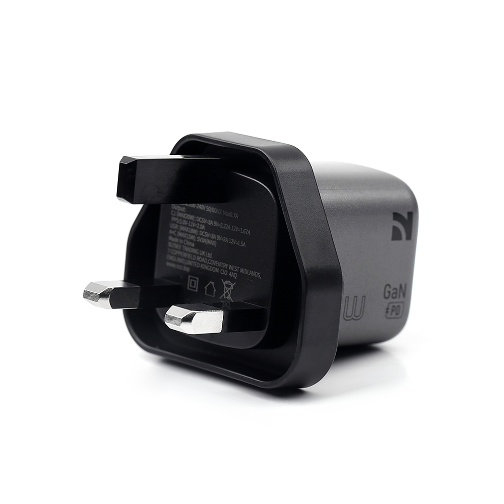 B15484-9 Compact 20W GaN Wall Charger – Lightweight, Travel-Ready Power Adapter